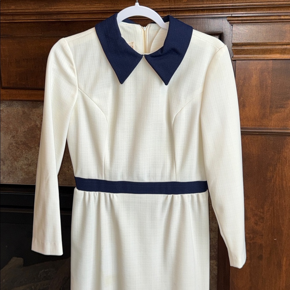Vintage long sleeve collared long dress embroidered flowers hippie modest est XS - Picture 2 of 13